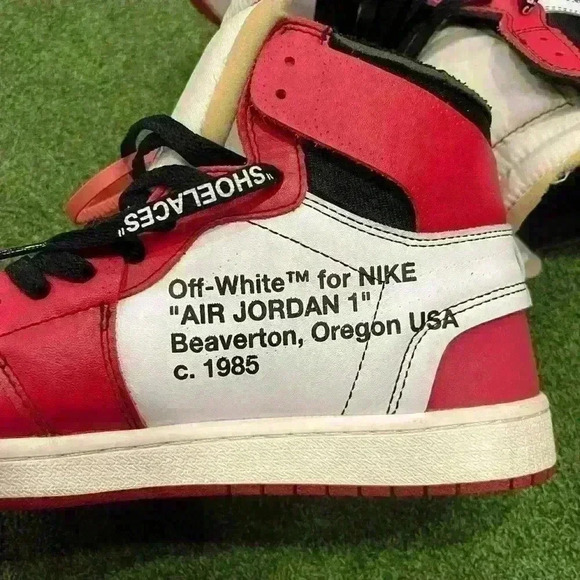 Nike Off-White Red Chicago Jordan 1 Hightop Sneakers Size 10.5 - Picture 6 of 11